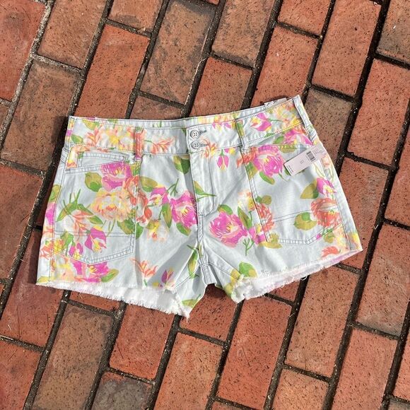 Anthropologie Pilcro Wanderer Floral 5 Pocket Denim Shorts NWT - Picture 1 of 8